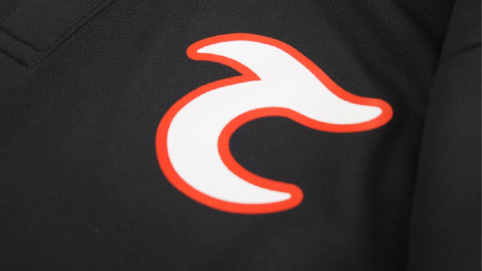 ポロシャツ_ロゴ部分